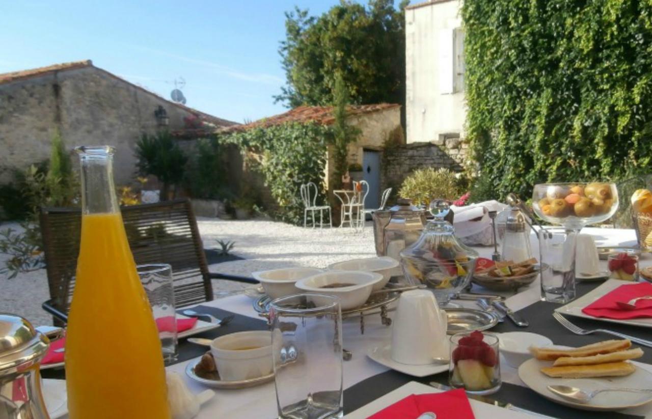 La Maison Du Baloir Thairé Eksteriør billede